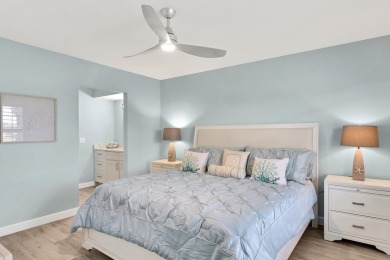 Beautifully renovated 2 BD/2 BA situated on Executive Golf on Vista Plantation Golf Club in Florida - for sale on GolfHomes.com, golf home, golf lot