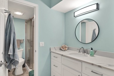 Beautifully renovated 2 BD/2 BA situated on Executive Golf on Vista Plantation Golf Club in Florida - for sale on GolfHomes.com, golf home, golf lot