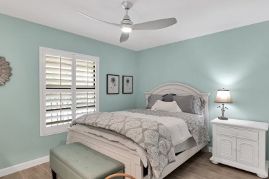 Beautifully renovated 2 BD/2 BA situated on Executive Golf on Vista Plantation Golf Club in Florida - for sale on GolfHomes.com, golf home, golf lot