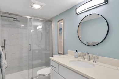Beautifully renovated 2 BD/2 BA situated on Executive Golf on Vista Plantation Golf Club in Florida - for sale on GolfHomes.com, golf home, golf lot