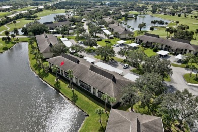 Beautifully renovated 2 BD/2 BA situated on Executive Golf on Vista Plantation Golf Club in Florida - for sale on GolfHomes.com, golf home, golf lot