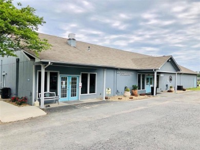 Discover this charming 1-bedroom, 1-bath Country Cottage by on Links At Lands End in Texas - for sale on GolfHomes.com, golf home, golf lot