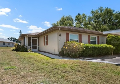 A must see well cared for Windsor model fully furnished in Kings on Kings Point Executive Golf Course in Florida - for sale on GolfHomes.com, golf home, golf lot