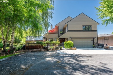 Nestled at the end of a quiet dead-end road, this beautifully on Prineville Golf and Country Club in Oregon - for sale on GolfHomes.com, golf home, golf lot