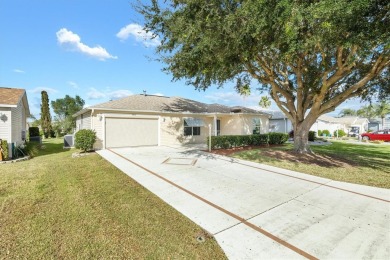 NO BOND! ROOF 2020. Unique 3/2 Austin model In the Village of on The Links of Spruce Creek in Florida - for sale on GolfHomes.com, golf home, golf lot