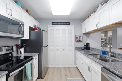 This beautifully updated 2bedroom 2bath condo offers serene pond on Vista Plantation Golf Club in Florida - for sale on GolfHomes.com, golf home, golf lot