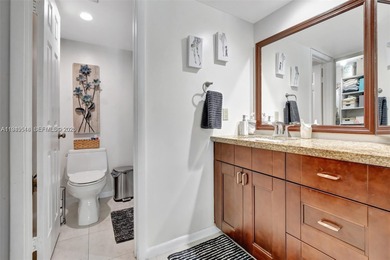 Beautiful 2BR/2BA condo in Whitehall at Pine Island Ridge, Davie on Pine Island Ridge Country Club in Florida - for sale on GolfHomes.com, golf home, golf lot