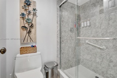 Beautiful 2BR/2BA condo in Whitehall at Pine Island Ridge, Davie on Pine Island Ridge Country Club in Florida - for sale on GolfHomes.com, golf home, golf lot