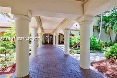 Beautiful 2BR/2BA condo in Whitehall at Pine Island Ridge, Davie on Pine Island Ridge Country Club in Florida - for sale on GolfHomes.com, golf home, golf lot