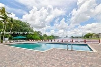 Beautiful 2BR/2BA condo in Whitehall at Pine Island Ridge, Davie on Pine Island Ridge Country Club in Florida - for sale on GolfHomes.com, golf home, golf lot