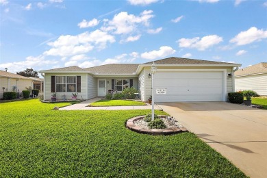 Welcome to this beautifully maintained 3/2 TURNKEY Amarillo on The Links of Spruce Creek in Florida - for sale on GolfHomes.com, golf home, golf lot