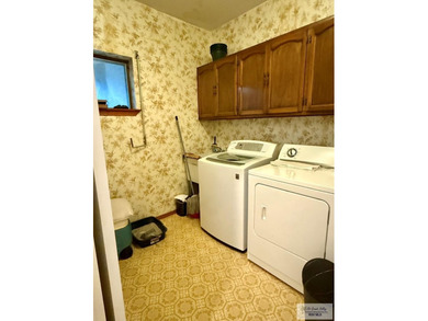 Beautiful 3-bedroom, 3.5 bath home in Brownsville Country Club on Brownsville Golf Center in Texas - for sale on GolfHomes.com, golf home, golf lot