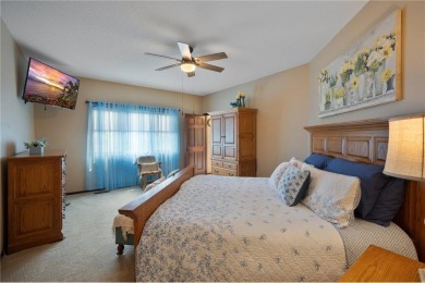 Welcome to this a meticulously maintained one-level twin home in on Eagle Trace Golfers Club in Minnesota - for sale on GolfHomes.com, golf home, golf lot