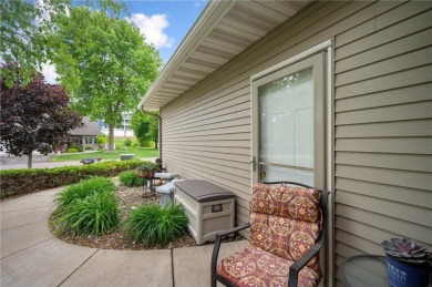Welcome to this a meticulously maintained one-level twin home in on Eagle Trace Golfers Club in Minnesota - for sale on GolfHomes.com, golf home, golf lot