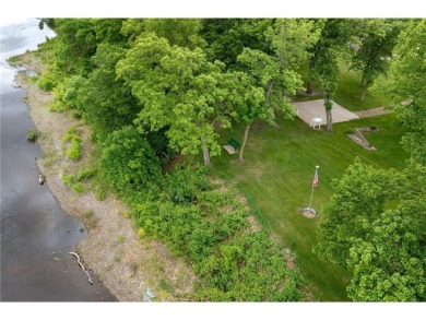 Welcome to this a meticulously maintained one-level twin home in on Eagle Trace Golfers Club in Minnesota - for sale on GolfHomes.com, golf home, golf lot