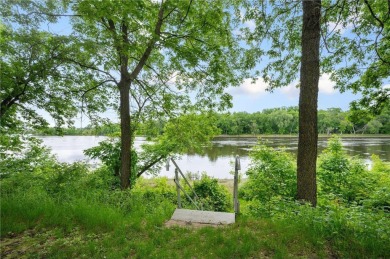 Welcome to this a meticulously maintained one-level twin home in on Eagle Trace Golfers Club in Minnesota - for sale on GolfHomes.com, golf home, golf lot