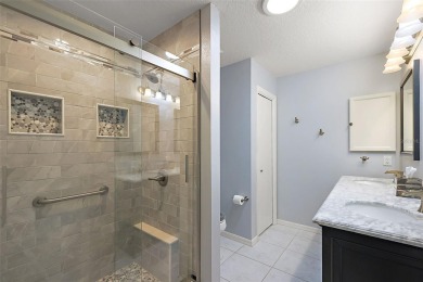 FANTASTIC TURNKEY 3/2 Amarillo with SPACIOUS UNDER-AIR BONUS on The Links of Spruce Creek in Florida - for sale on GolfHomes.com, golf home, golf lot
