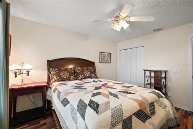 FANTASTIC TURNKEY 3/2 Amarillo with SPACIOUS UNDER-AIR BONUS on The Links of Spruce Creek in Florida - for sale on GolfHomes.com, golf home, golf lot