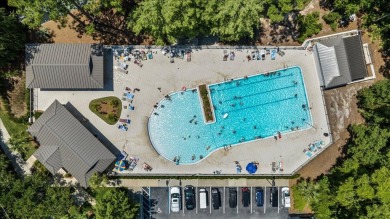 RARE 4-bedroom end-unit in Bayou Village at the entrance of on Sandestin Golf and Beach Resort - The Links in Florida - for sale on GolfHomes.com, golf home, golf lot