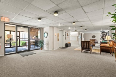 Don't miss this exceptional opportunity to own a 2-bedroom on Heather Ridge Golf Club in Illinois - for sale on GolfHomes.com, golf home, golf lot