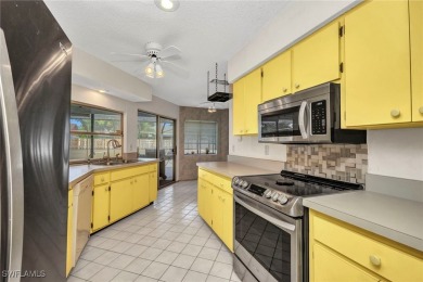 ***ACCEPTING BACK UP OFFERS - THE MULTIPLE OFFER BIDDING WAR HAS on Sara Bay Country Club in Florida - for sale on GolfHomes.com, golf home, golf lot