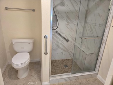 GREAT LOCATION WITH FANTASTIC VIEW!  Spacious 2 bed & 1.75 bath on Leisure Village Par 3 Golf Course in California - for sale on GolfHomes.com, golf home, golf lot