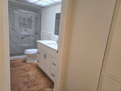 GREAT LOCATION WITH FANTASTIC VIEW!  Spacious 2 bed & 1.75 bath on Leisure Village Par 3 Golf Course in California - for sale on GolfHomes.com, golf home, golf lot