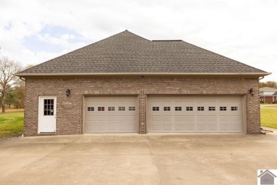 Golf Course living can be yours in this 4 Br, 2 Bath home on on Oaks Country Club in Kentucky - for sale on GolfHomes.com, golf home, golf lot