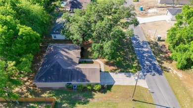 NICE CURB APPEAL! Spacious 3 Bedroom 2 Bath Split Plan Ranch In on Citrus Springs Country Club in Florida - for sale on GolfHomes.com, golf home, golf lot