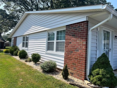 Enjoy your Retirement in this Sunny and Bright Greenbriar Condo on Leisure Village Golf Course in New York - for sale on GolfHomes.com, golf home, golf lot