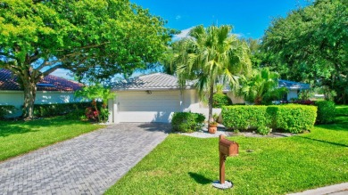 Welcome to this stunning single-family residence located in the on Hunters Run Golf and Country Club in Florida - for sale on GolfHomes.com, golf home, golf lot