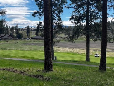 Priced to sell! Golf course lot at the Running Y Resort - on Running Y Ranch Resort in Oregon - for sale on GolfHomes.com, golf home, golf lot