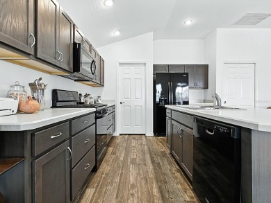 WELL PRICED AND GREAT LOCATION on this TALL PINE DESIGNER in the on Pennbrooke Fairways in Florida - for sale on GolfHomes.com, golf home, golf lot
