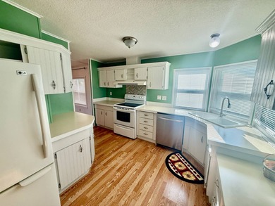 Home is located in Water Oak Country Club Estates in Lady Lake on Water Oak Country Club Estates in Florida - for sale on GolfHomes.com, golf home, golf lot