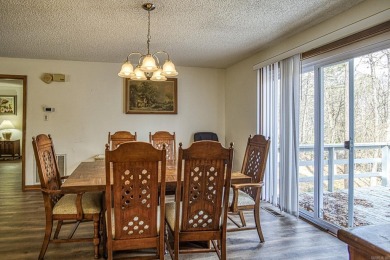 Charming 3 bed/3 bath home in a quiet area of Hot Springs on DeSoto Golf Course in Arkansas - for sale on GolfHomes.com, golf home, golf lot