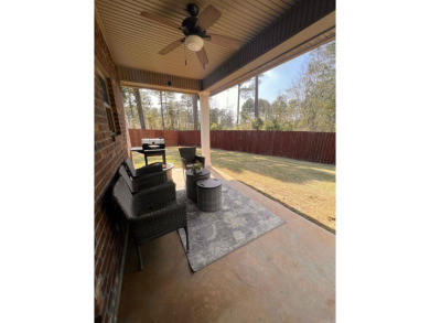 Patio Home near golf course. Blinds included. Vinyl plank on Mystic Creek Golf Club in Arkansas - for sale on GolfHomes.com, golf home, golf lot
