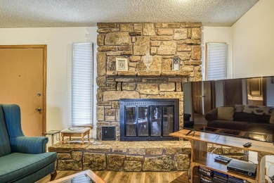 Charming 3 bed/3 bath home in a quiet area of Hot Springs on DeSoto Golf Course in Arkansas - for sale on GolfHomes.com, golf home, golf lot