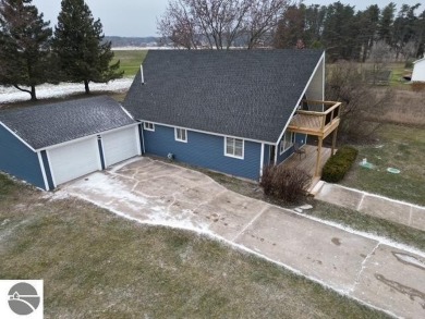 BETTER THAN NEW! Take a look at this sharp 3-bedroom Chalet at on The Pines Golf Course at Lake Isabella in Michigan - for sale on GolfHomes.com, golf home, golf lot