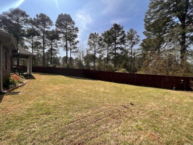 Patio Home near golf course. Blinds included. Vinyl plank on Mystic Creek Golf Club in Arkansas - for sale on GolfHomes.com, golf home, golf lot