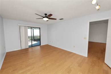 Welcome to this well maintained 2 bedroom, 2 bath home located on Highland Fairways Golf Club in Florida - for sale on GolfHomes.com, golf home, golf lot