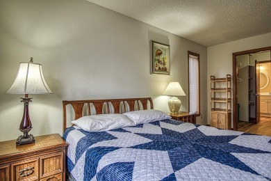 Charming 3 bed/3 bath home in a quiet area of Hot Springs on DeSoto Golf Course in Arkansas - for sale on GolfHomes.com, golf home, golf lot