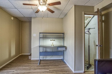 Charming 3 bed/3 bath home in a quiet area of Hot Springs on DeSoto Golf Course in Arkansas - for sale on GolfHomes.com, golf home, golf lot