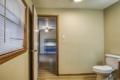 Charming 3 bed/3 bath home in a quiet area of Hot Springs on DeSoto Golf Course in Arkansas - for sale on GolfHomes.com, golf home, golf lot