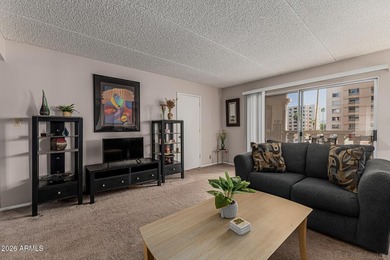 Fantastic opportunity to own this charming condo unit in the on Scottsdale Shadows in Arizona - for sale on GolfHomes.com, golf home, golf lot