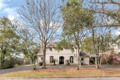 Beautiful Estate Home located in the heart of Country Club on Country Club of Mobile in Alabama - for sale on GolfHomes.com, golf home, golf lot