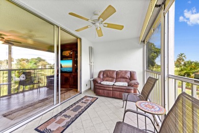 Discover this bright and beautifully maintained 2-bedroom on  in Florida - for sale on GolfHomes.com, golf home, golf lot