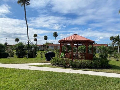 Vista Royale 55+ PRICED TO SELL QUICKLY. Needs light updating on The American Golf Club in Florida - for sale on GolfHomes.com, golf home, golf lot