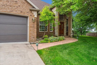 You've got to see this beautiful 2 story home in Rivercut! on Rivercut Golf Course in Missouri - for sale on GolfHomes.com, golf home, golf lot