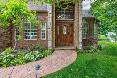 You've got to see this beautiful 2 story home in Rivercut! on Rivercut Golf Course in Missouri - for sale on GolfHomes.com, golf home, golf lot