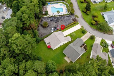 Welcome to this beautifully maintained and perfectly located on River Oaks Golf Plantation  in South Carolina - for sale on GolfHomes.com, golf home, golf lot